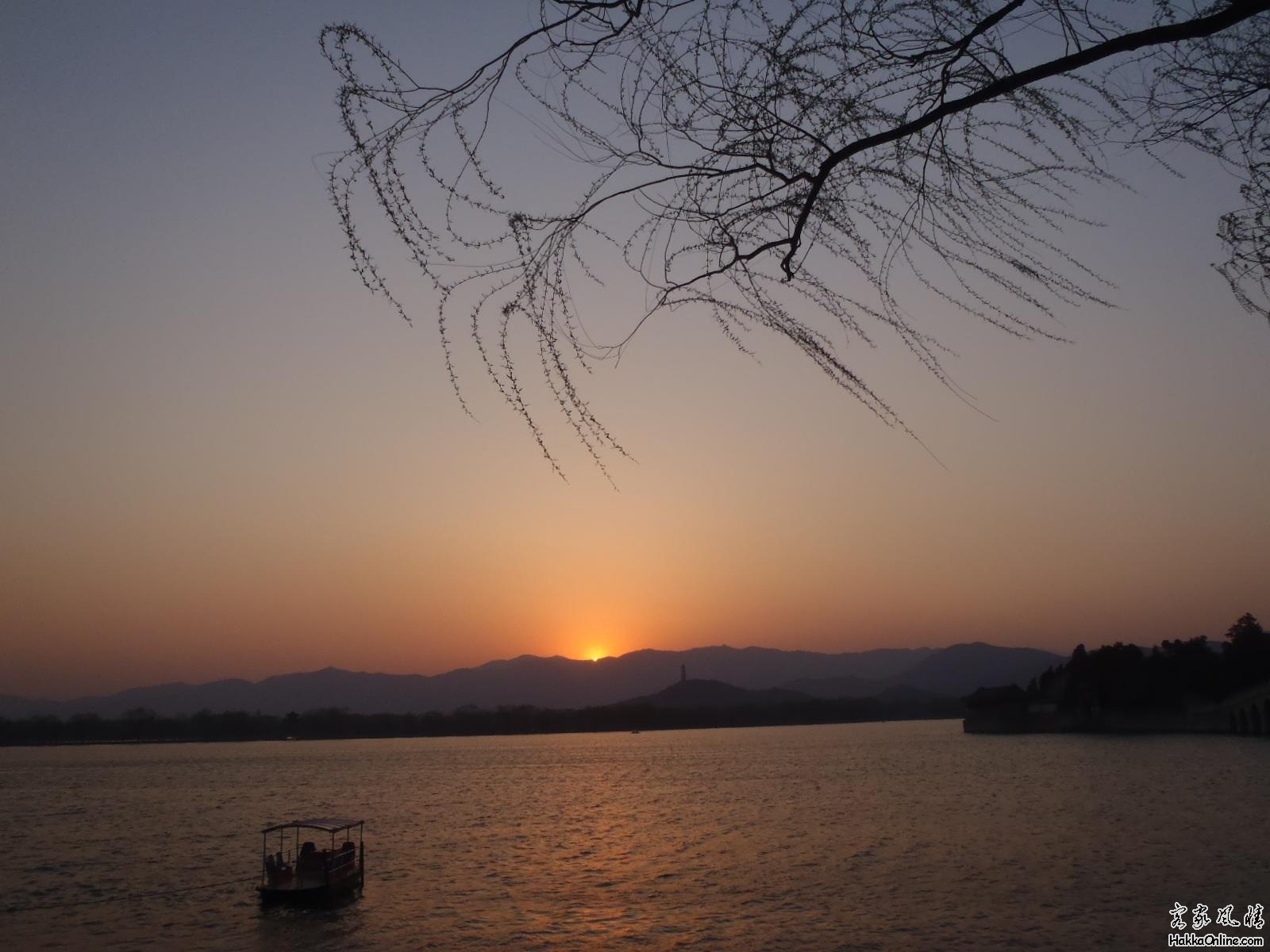 北京昆明湖的日落