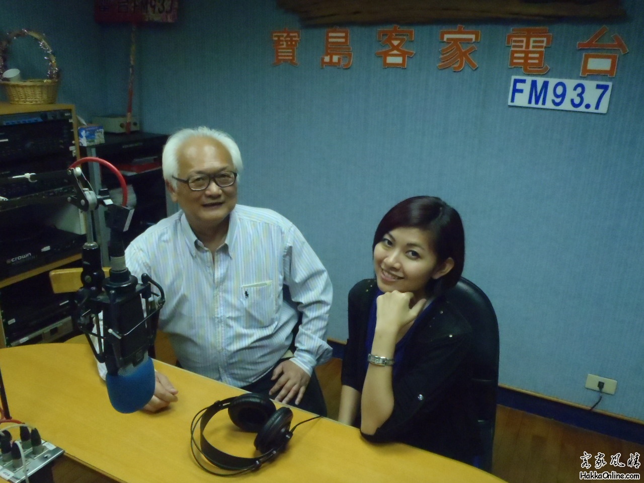 模拟台湾客家电台的"俊"男和"鈺"女接受采访5
