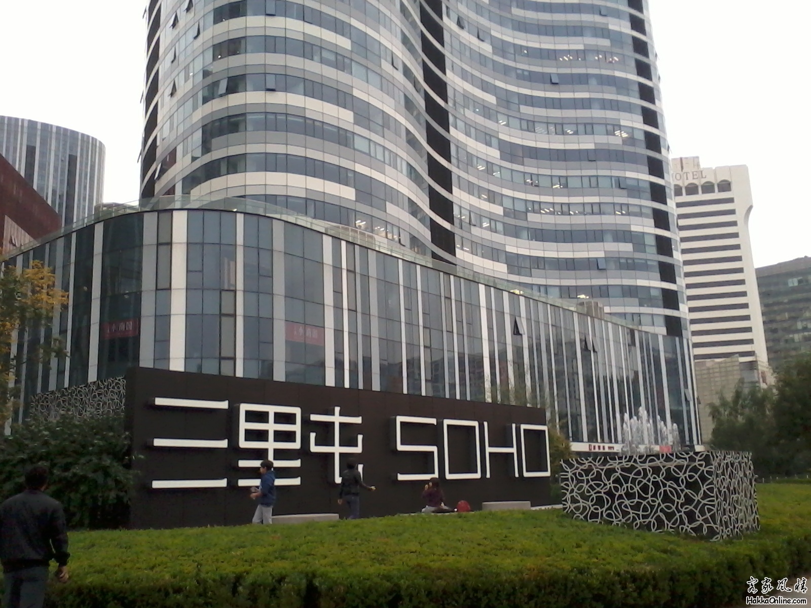 三里屯的名牌店和SOHO