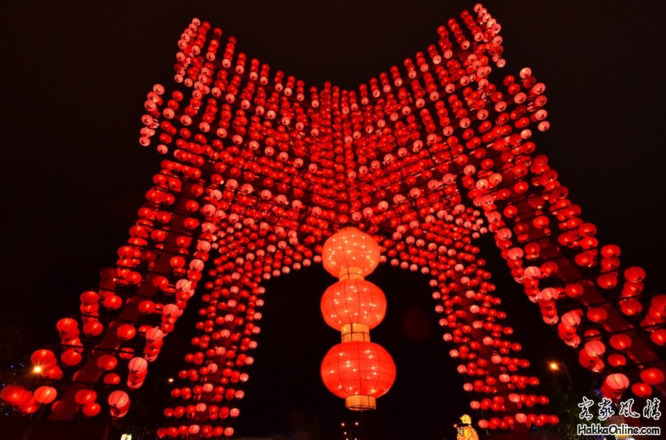 1391_400206640074112_924562154_n[1]台灣燈會：倒數第二天，賞燈的人已經很多.jpg