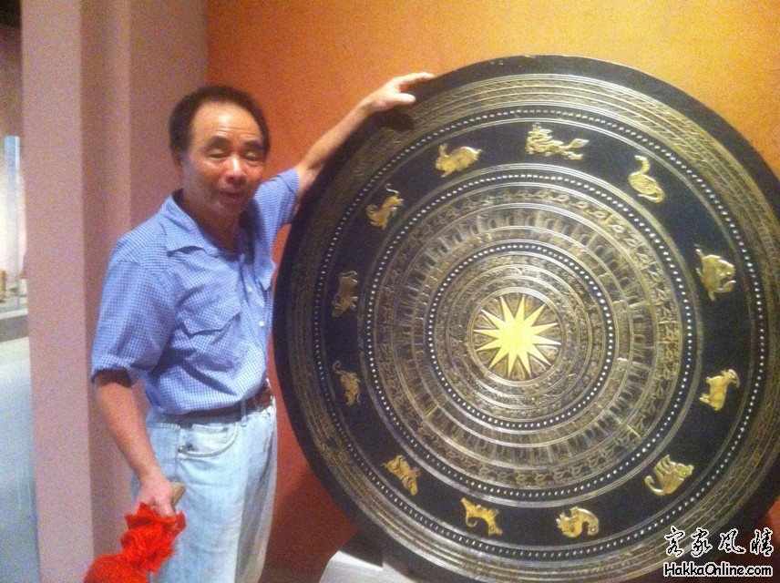 psb[2]受＂张军长＂谭先生之邀，隨林付主席到毛南族自治县。这里的滩文化了不得.jpg.jpg