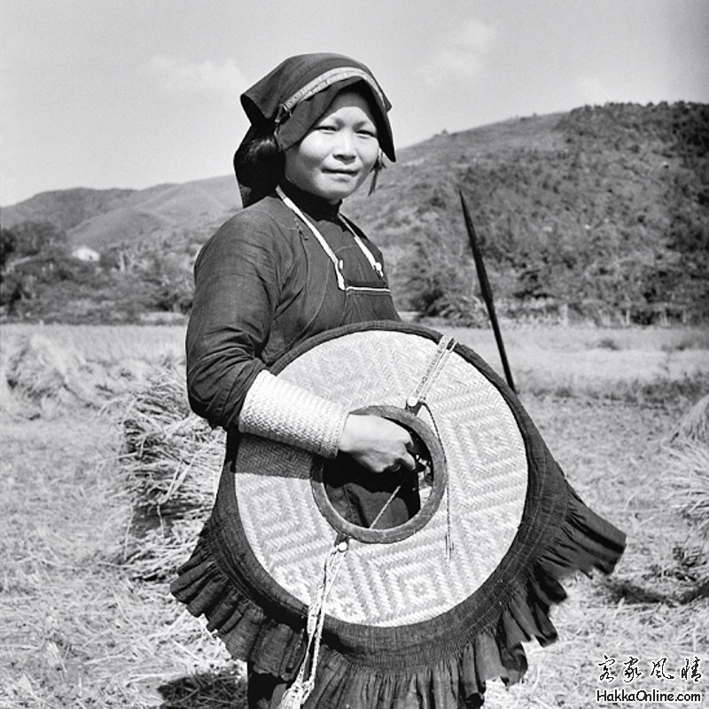 1946年新界客家婦女.jpg