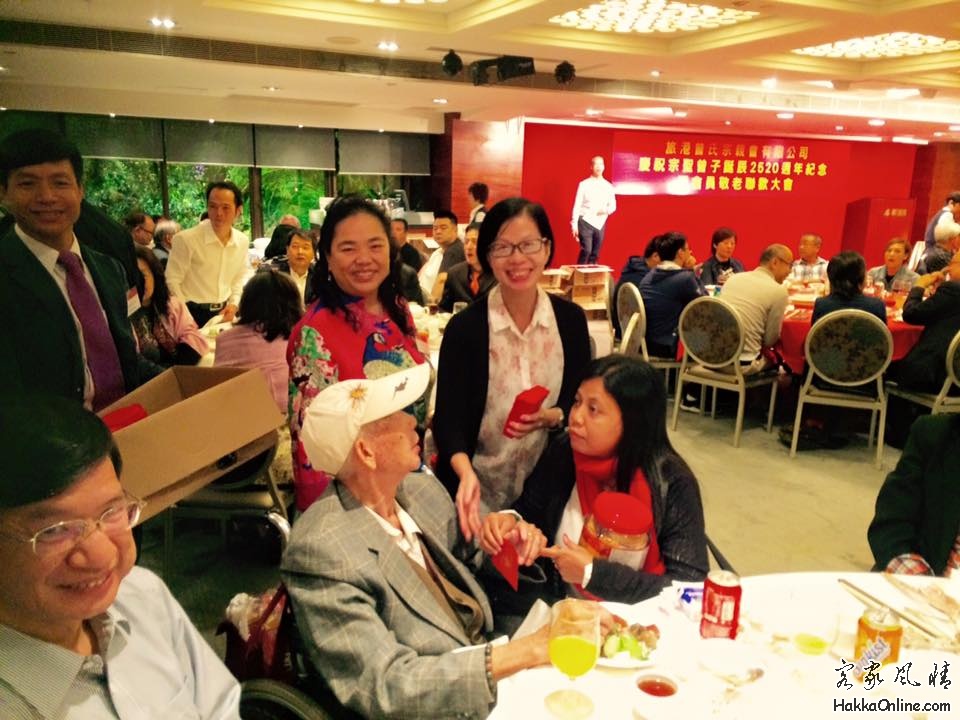 赠送敬老礼品-4.jpg