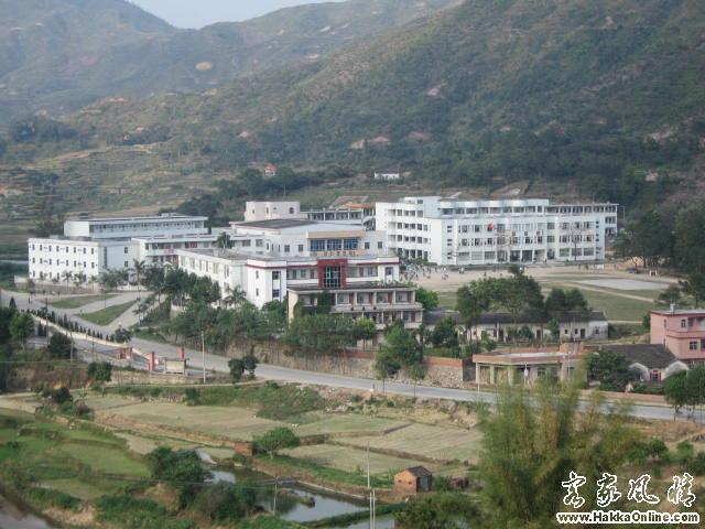 五云中学全景