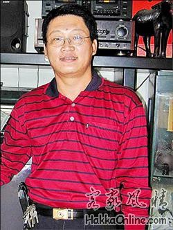客家音樂才子傅民雄，以傳承客家文化為職志。