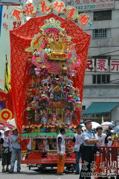 香港元朗十八乡客家天后诞会景巡游天后花炮会神轿.jpg