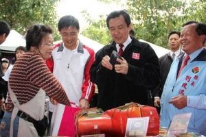 馬英九參加2013客家桐花祭開幕儀式